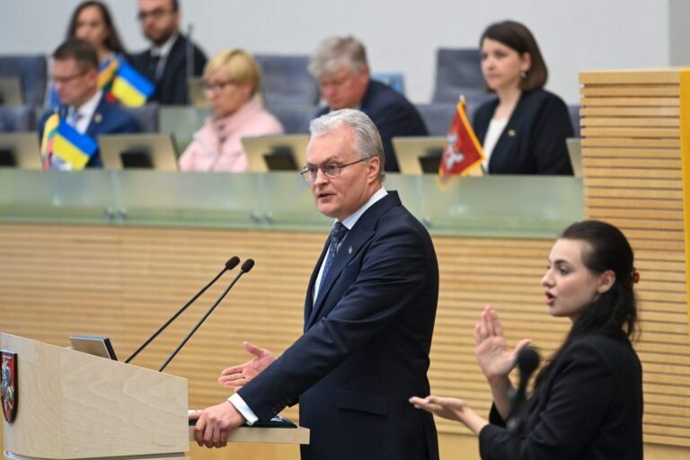Prezidentas vyks į Trijų jūrų iniciatyvos viršūnių susitikimą Rygoje