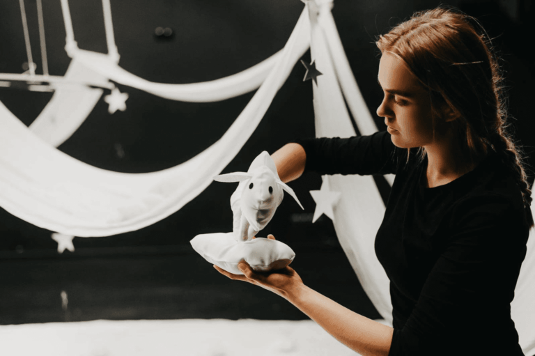 Aktorė Kamilė Andriuškaitė: visais laikais teatras buvo daugiau nei teatras