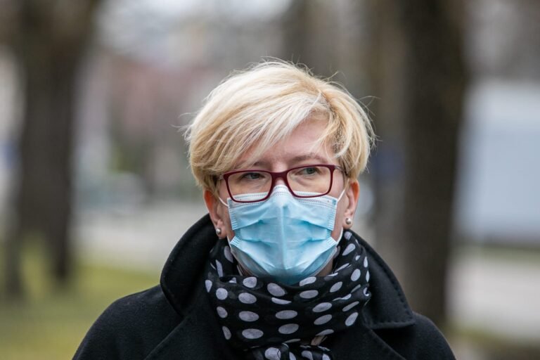 Skiepijimas trečiąja doze turėtų būti pradėtas artimiausiomis savaitėmis – I. Šimonytė