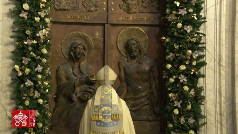 Kardinolas Rolandas Makrickas atvėrė popiežiškos Švč. M. Marijos Didžiosios bazilikos duris