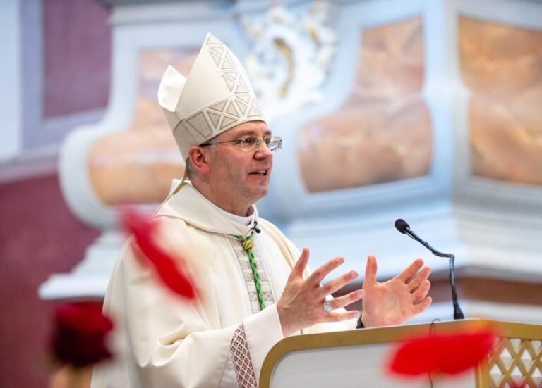 Arkivyskupas K. Kėvalas: atpažinti Dievo buvimo slėpiniui reikia proto ir širdies pastangų