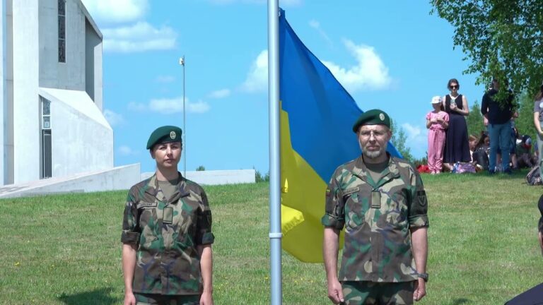 Iškilmingas minėjimas Kryžkalnyje minint monsinjoro Alfonso Svarinsko dešimtąsias mirties metines