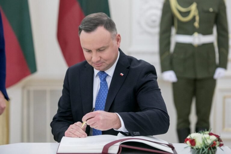 Lenkija: mes ginsime savo suverenitetą žiniasklaidos srityje