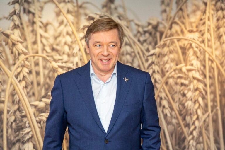 Ramūnas Karbauskis. Be galimybių paso – į laidotuvių reikmenų parduotuvę