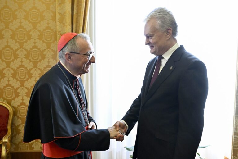 Prezidentas Gitanas Nausėda susitiko su Vatikano valstybės sekretoriumi kardinolu Pietro Parolinu
