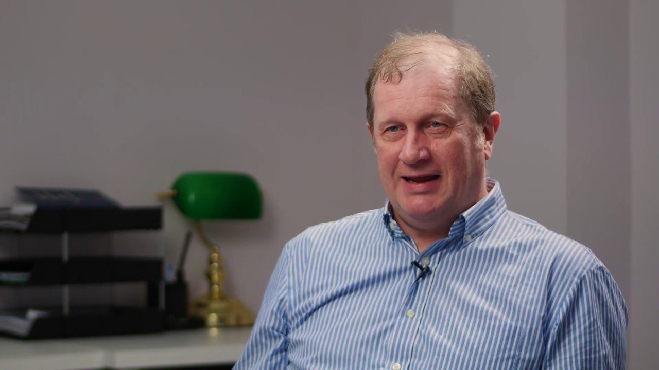 Daktaras Davidas Mackerethas / Youtube stop kadras