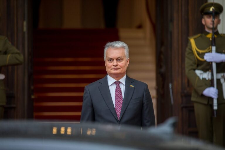 G. Nausėda: grūdai iš Ukrainos per Baltarusiją ir Klaipėdą važiuoti negali