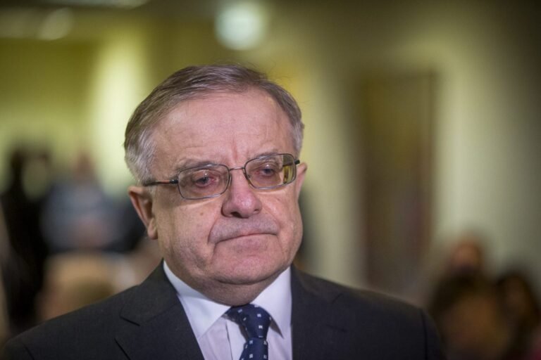 Nacionalinis susivienijimas: skirdama 599 mln. eurų nelegalių imigrantų apgyvendinimui Vyriausybė Lietuvos gyventojus laiko antrarūšiais žmonėmis