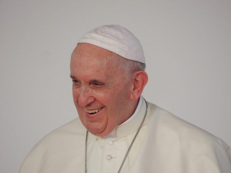 Popiežius Pranciškus. Taisyklių pažeidėjai