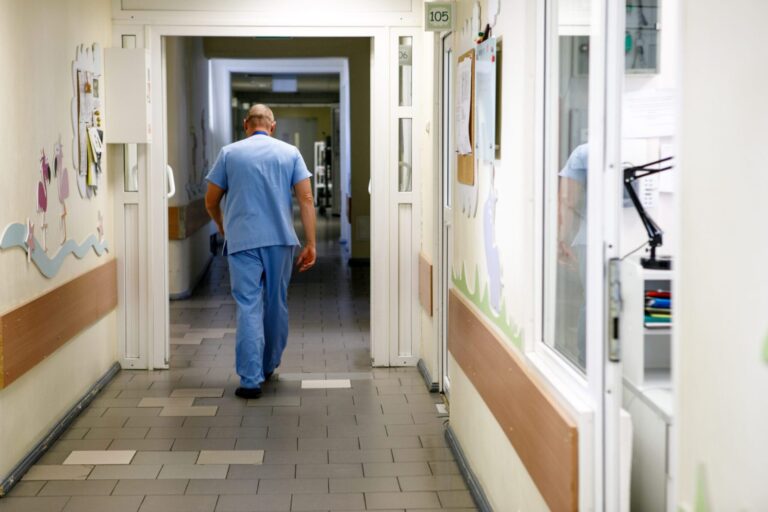 KT pradės nagrinėti bylą dėl medikų padarytos žalos atlyginimo