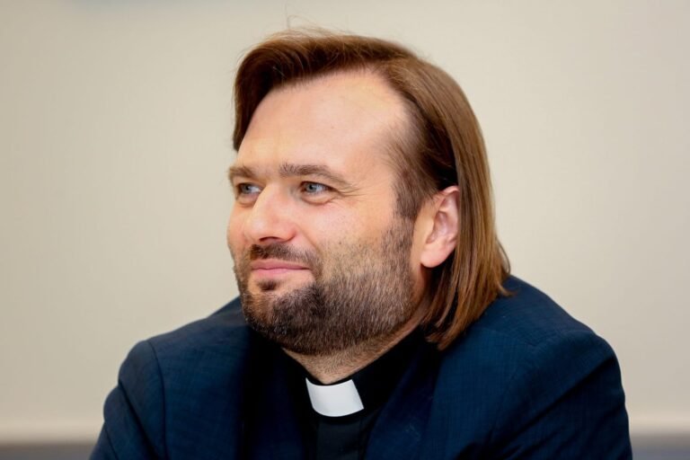 Kunigas Algirdas Toliatas. Maldos galia