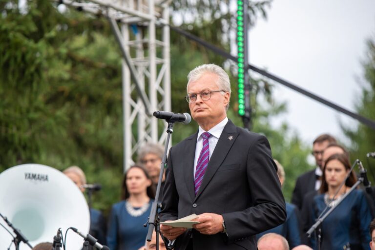 Gitanas Nausėda: vienos lyties piliečių tarpusavio ryšio klausimą, reikia spręsti kitais būdais
