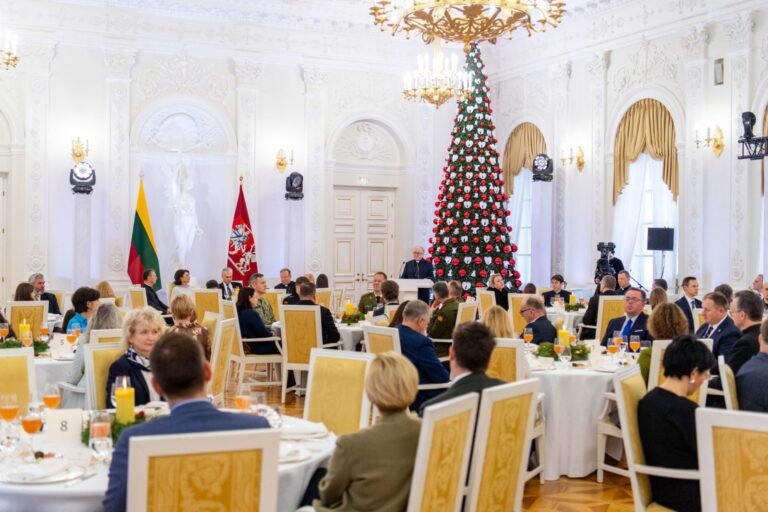 Prezidentūroje įvyko Maldos pusryčiai tema: „Šeima – mano atrama, viltis ir džiaugsmas“