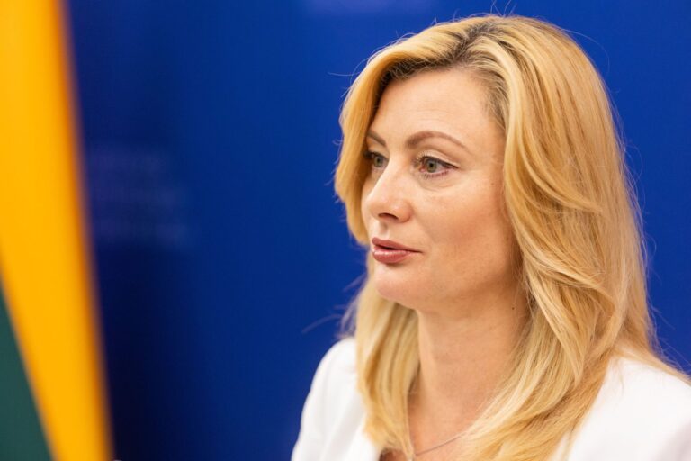 Rita Tamašunienė: galima išspręsti partnerystės instituto klausimą per artimojo ryšio sąvoką