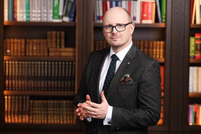 LGBT siekis uždrausti konversijos terapiją gali pažeisti žmogaus teises ir laisves