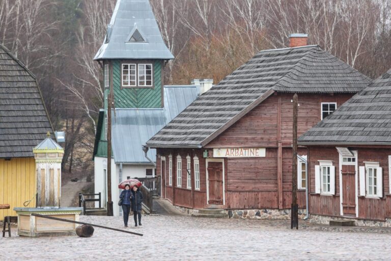J. Basanavičiaus premija skirta muziejininkui E. J. Morkūnui