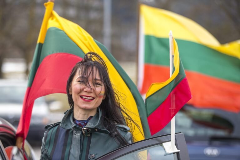 Žmones papiktino, kad tautinės „važiuotynės“ liko nepastebėtos žiniasklaidos