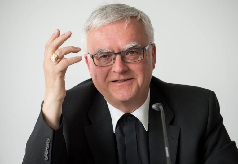 Berlyno arkivyskupas atsiprašė dėl homofobijos Bažnyčioje