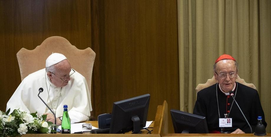 Kardinolas Claudio Hummesas (dešinėje) su popiežiumi Pranciškumi / EPA nuotr.