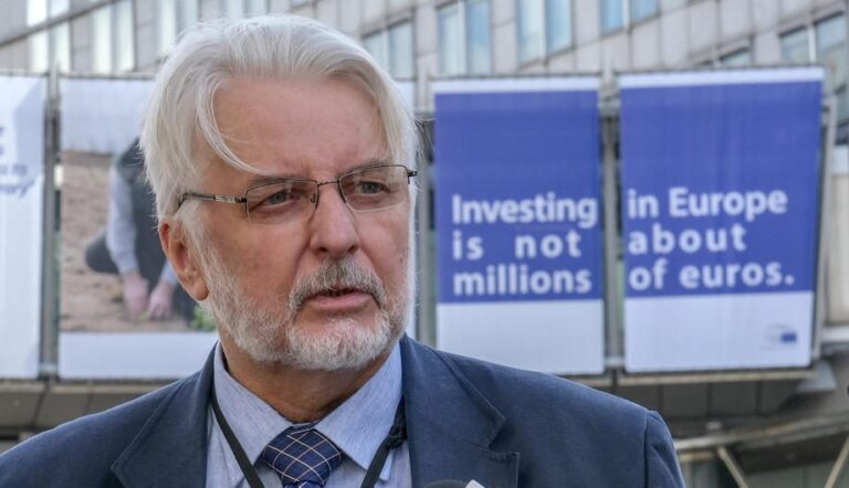 Lenkijos europarlamentaras: Europos Sąjunga smogė Lenkijai į nugarą