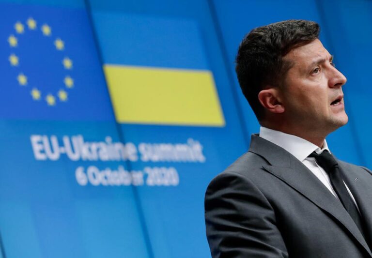 V. Zelenskis pasirašė oficialų prašymą priimti Ukrainą į ES