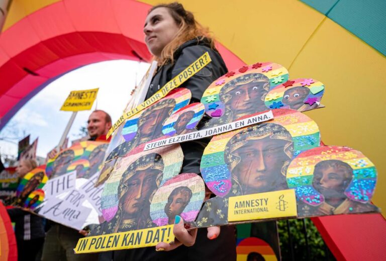 Grupė europarlamentarų reikalauja pašalinti „LGBT Marijos” atvaizdą iš Europos istorijos namų