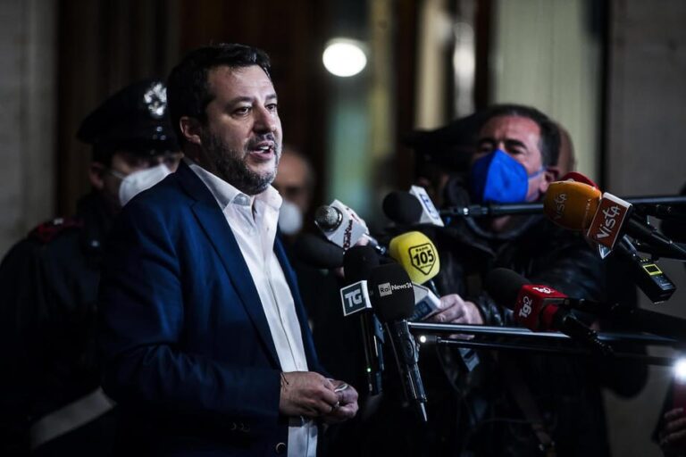 Salvini: jei nebus taikos Ukrainoje, rudenį Italiją užplūs 20 milijonų badaujančių afrikiečių