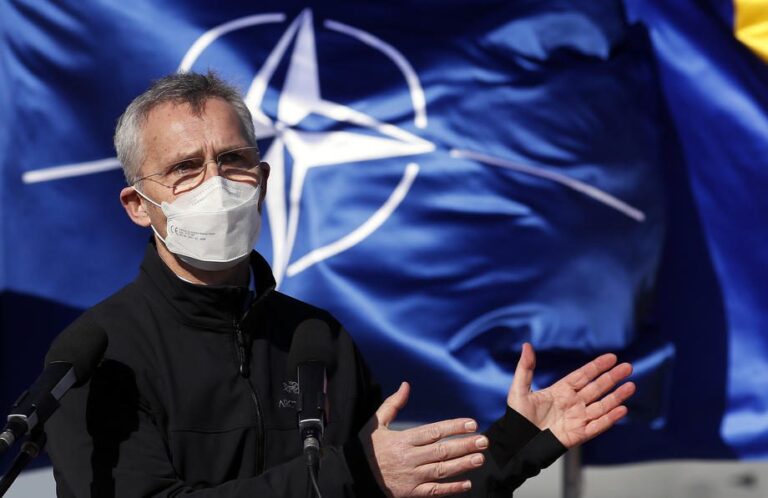 NATO vadovas perspėja dėl realios karo Europoje grėsmės