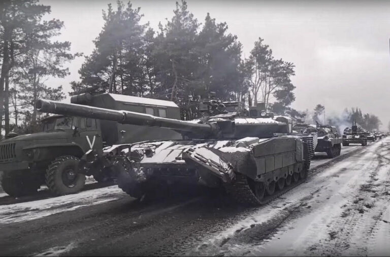 Į Ukrainą atslenka „generolas žiema”,  stringa Rusijos tankų kolona į Kijevą