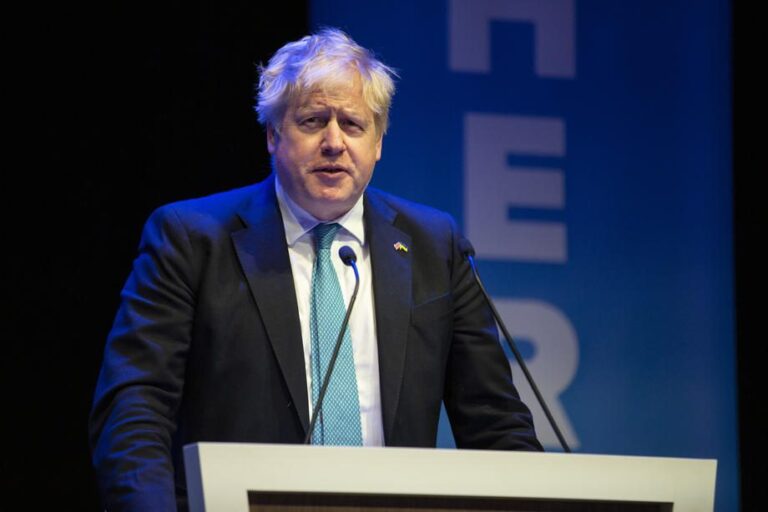 B. Johnsonas: Britanija ir Indija susitarė dėl naujos gynybos ir saugumo partnerystės