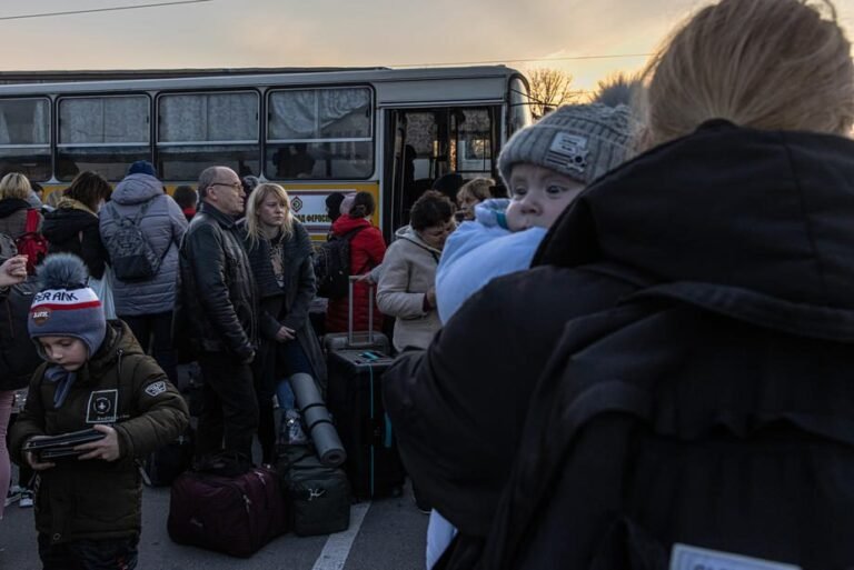 Sėkmingai vyksta žmonių evakuacija iš Mariupolio