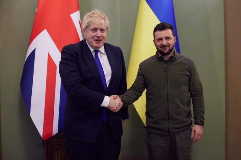 Kyjive viešintis B. Johnsonas: Ukraina paneigė prognozes
