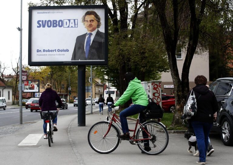 Pergalę Slovėnijoje švenčia žaliųjų ir liberalų atstovas R. Golobas