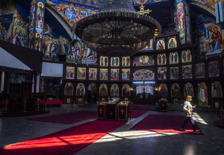 Serbijos ortodoksų patriarchatas pripažino makedonų Bažnyčios autonomiją