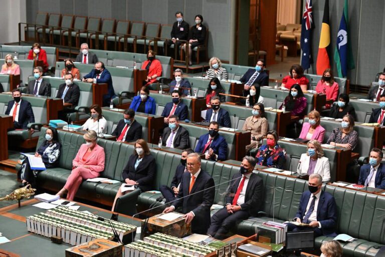 Australijos parlamentas svarsto galutinai įteisinti eutanaziją šalyje