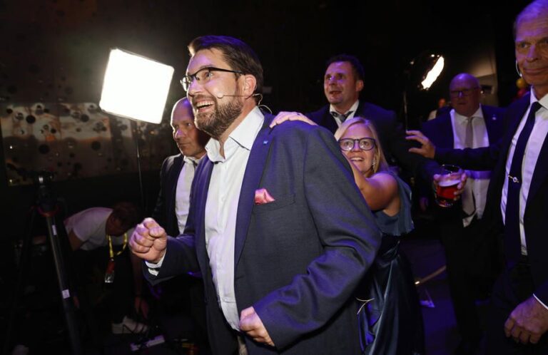 Švedijos demokratai: tiems, kas nenori integruotis, turi būti atimama pilietybė