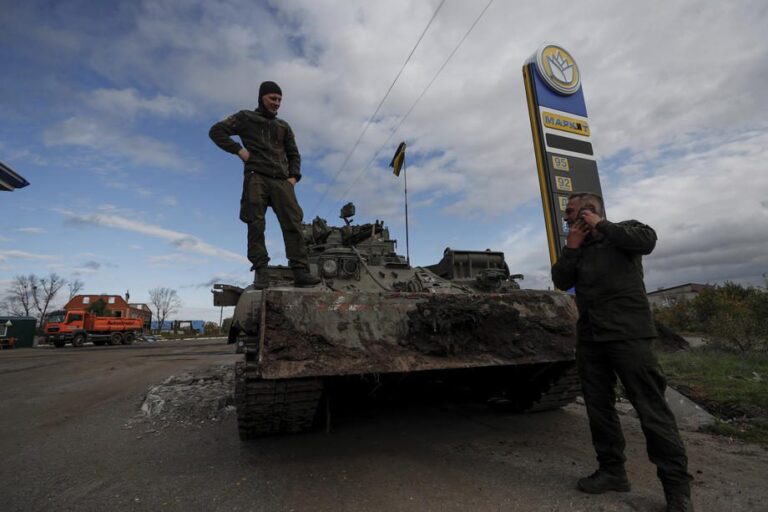 Ukraina praneša atkovojusi penkias gyvenvietes Chersono srityje