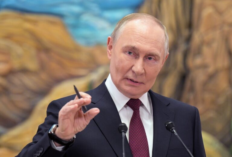 Rusijos lyderis V. Putinas išdėstė sąlygas, kurias įvykdžius stabdytų agresiją Ukrainoje