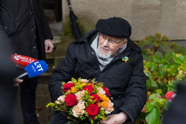 Vytautas Landsbergis pareiškė, kad Lietuva atiduoda valdžią fašistams