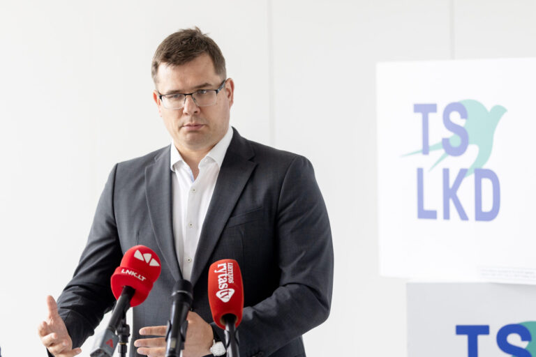 Partijų reitinge auga konservatorių populiarumas, socdemai praranda pasitikėjimą