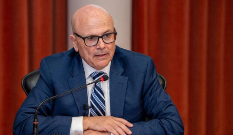 Vatikano ataskaita skelbia apie 44 mln. eurų deficitą