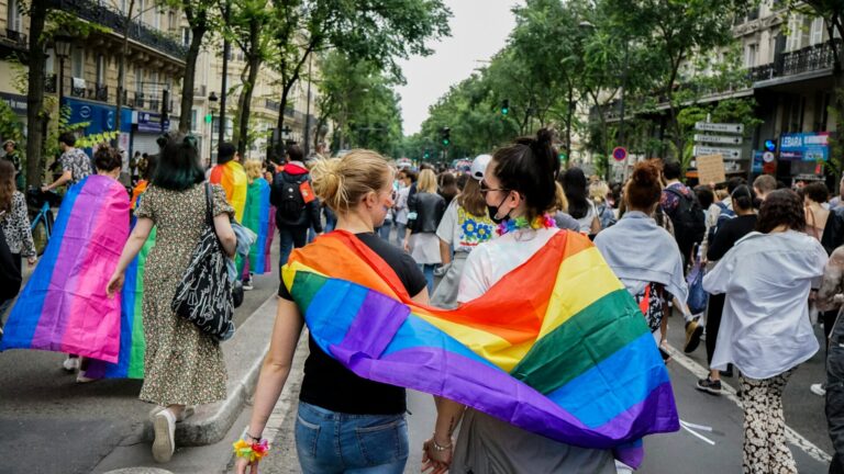 ESTT: ES narės privalo pripažinti kitoje valstybėje sudarytas homoseksualias santuokas
