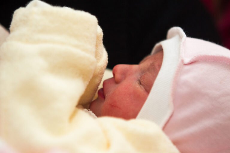 Sausio 13 d. Šiauliuose gyvybės langelyje rasta naujagimė