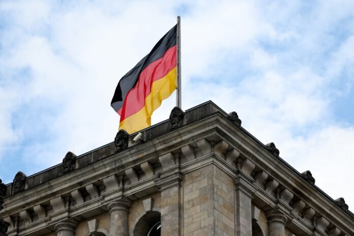 Vokietijos vėliava ant parlamento pastato / EPA nuotr.