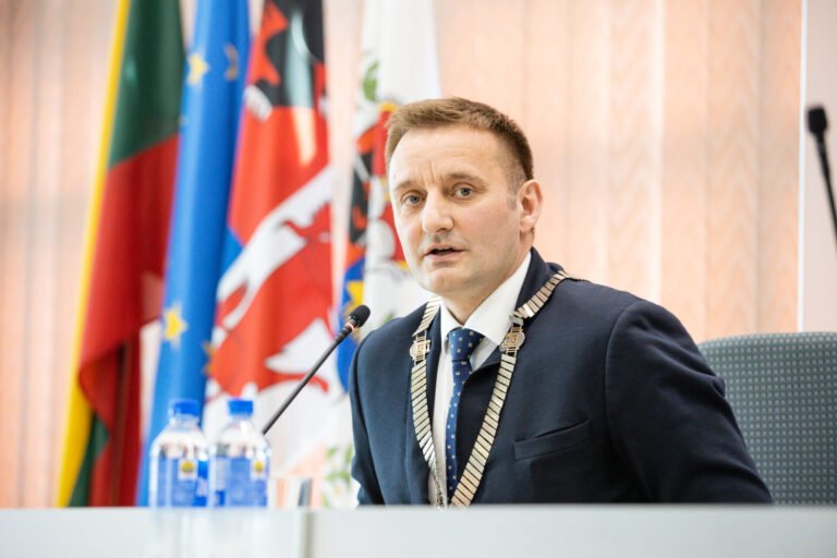 Šiaulių meras kreipėsi į premjerę: demografinės krizės valdymas turi būti prioritetas