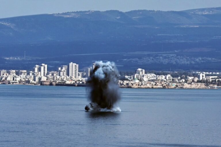 Eskalacija Persijos įlankoje: JAV ir Izraelio smūgiai, Irano raketų salvės