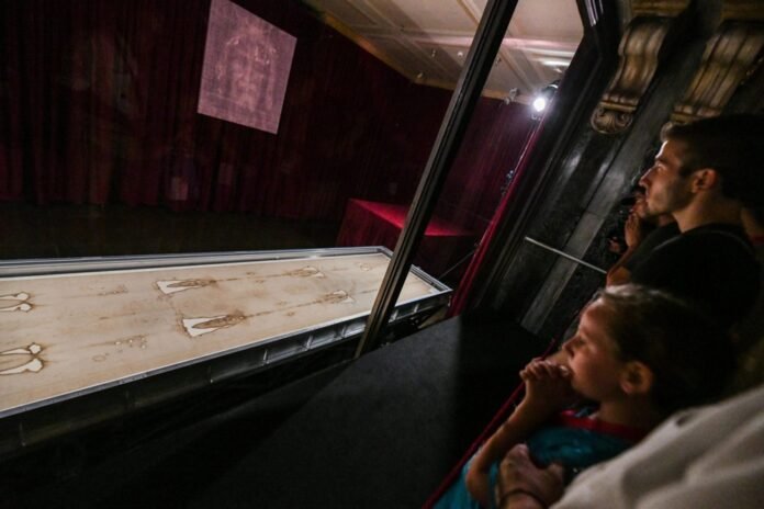 Turino drobulė Turino katedroje, Italijoje / EPA nuotr.