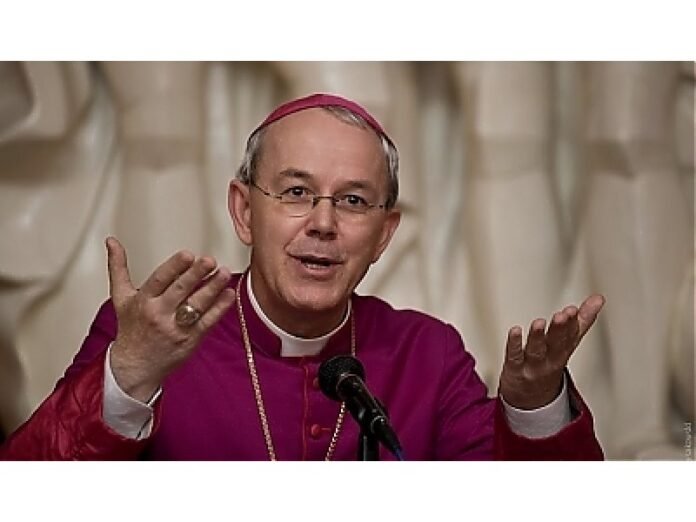 Kazachstano vyskupas Athanasius Schneideris / Soc. tinklų nuotr.