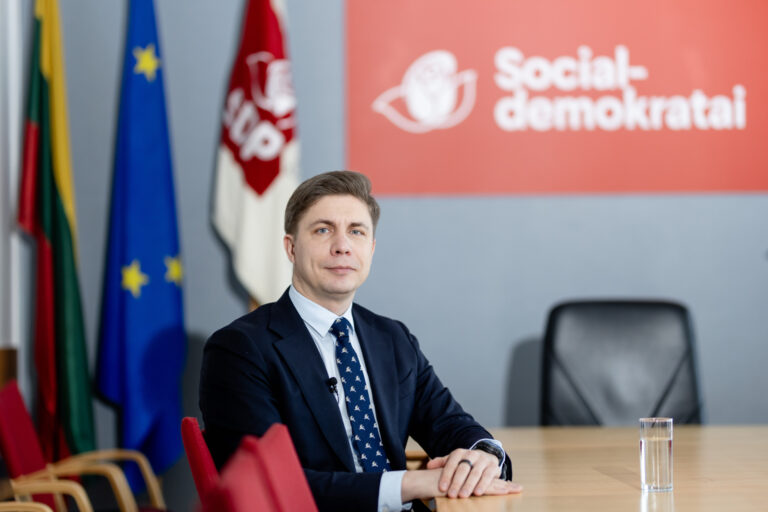 LSDP pirmininkas Mindaugas Sinkevičius: neketiname tapti politine priedanga kriminalinių tyrimų epicentre atsidūrusiems politikams