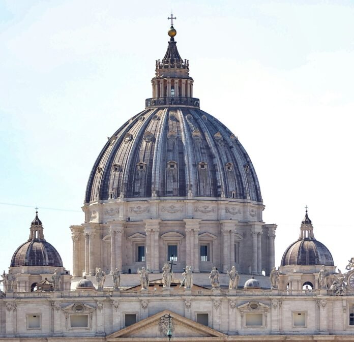 Šv. Petro bazilikos kupolas Vatikane / Unsplash nuotr.